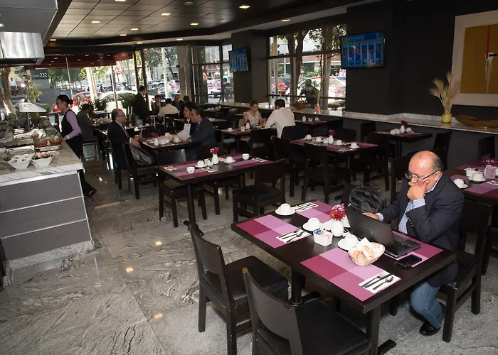 Hotel Laila Cdmx Reforma 4*